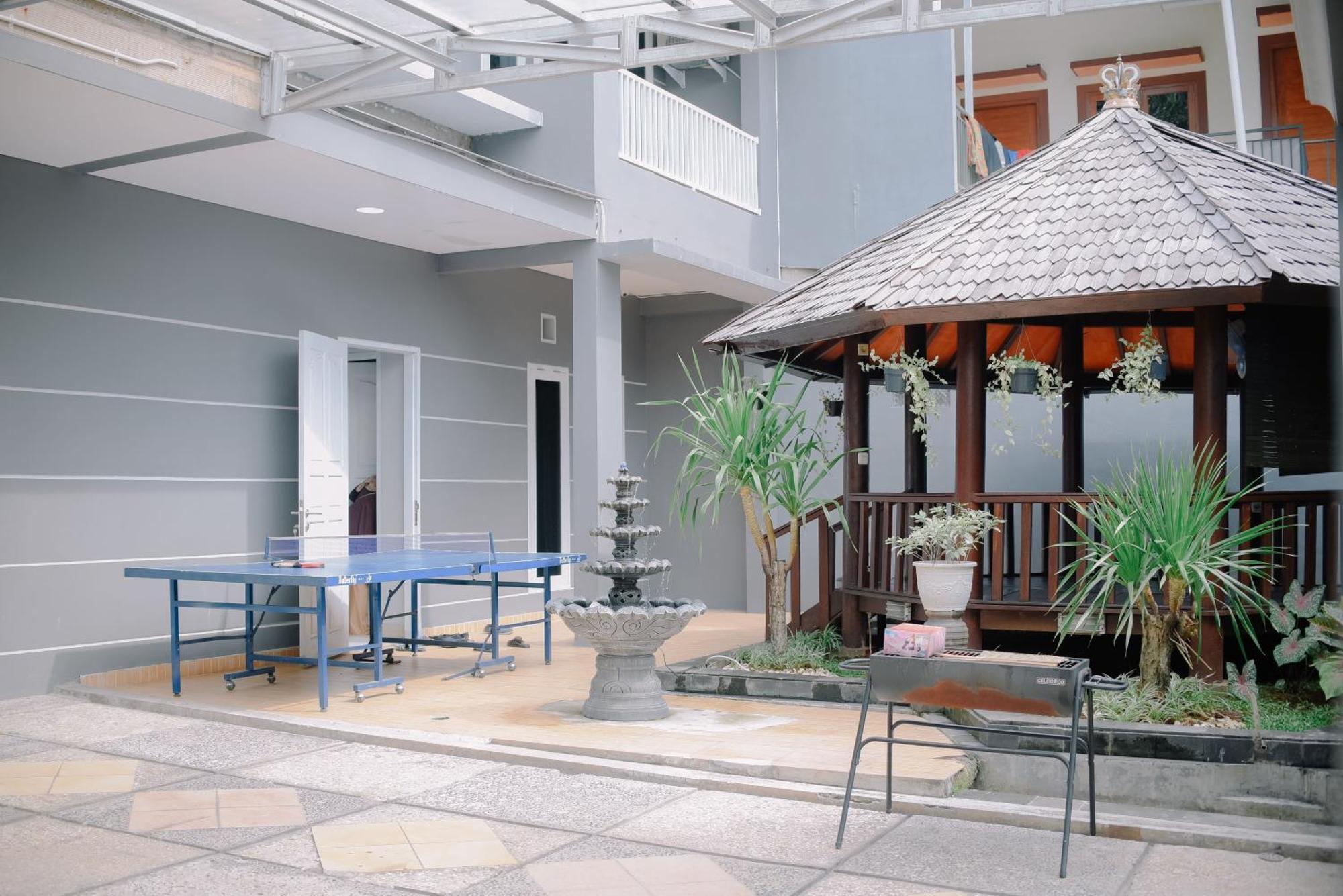 Villa Palm Springs By Reqhome Ciater Hilir Extérieur photo